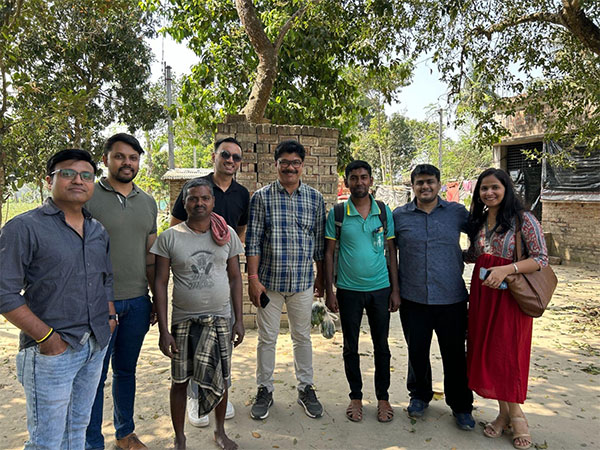 Teams from OmniActive Improving Lives Foundation and riidl Somaiya Vidyavihar University interacted with the founders of Farmology and farmers at their farms