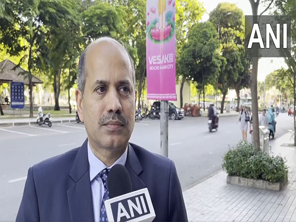  Sandeep Arya, India's Ambassador to Vietnam