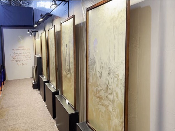 Buddha artwork by Thiên Hải made with melted gold powder displayed in Ho Chi Minh City. (Photo: ANI)