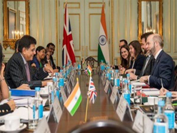 Commerce Minister Piyush Goyal with the UK delegation (File Photo/@FCDOGovUK)
