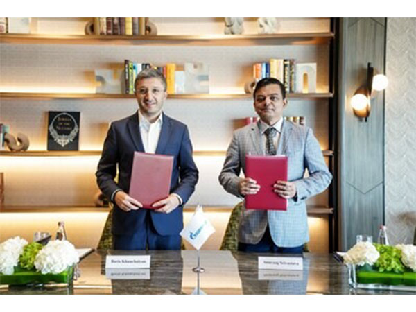 Boris Khanchalyan, Deputy CEO of Gazprom-Media Holding and Anuraag Srivastava, Chairman, Quantext Media at the MoU Signing of the partnership