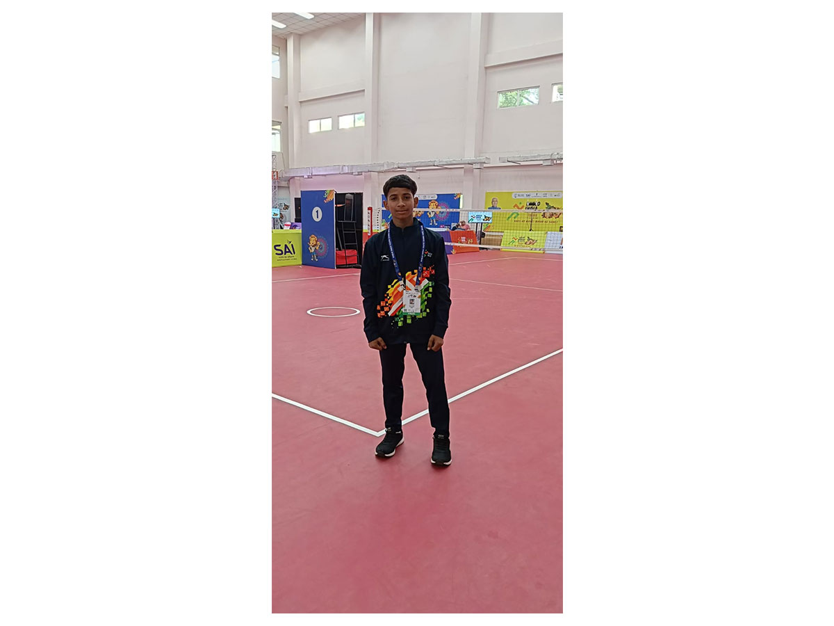 Bihar's Ayush Kumar after winning silver in Khelo India Youth Games 2025 (Image: SAI media)