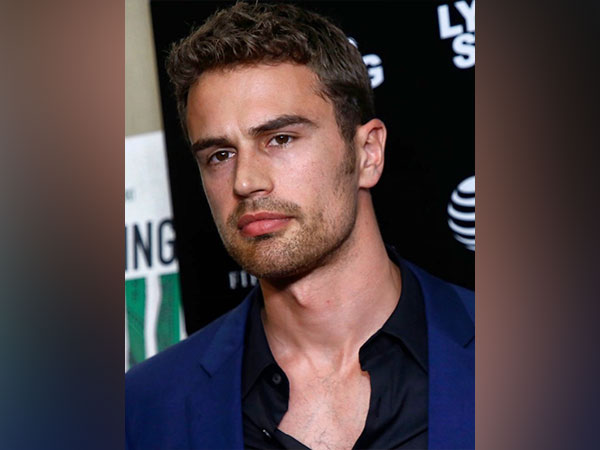 Actor Theo James (Image source: Instagram)