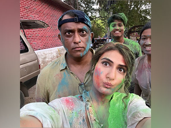 Fatima Sana Sheikh with Anurag Basu (Image source: Instagram/@fatimasanashaikh)