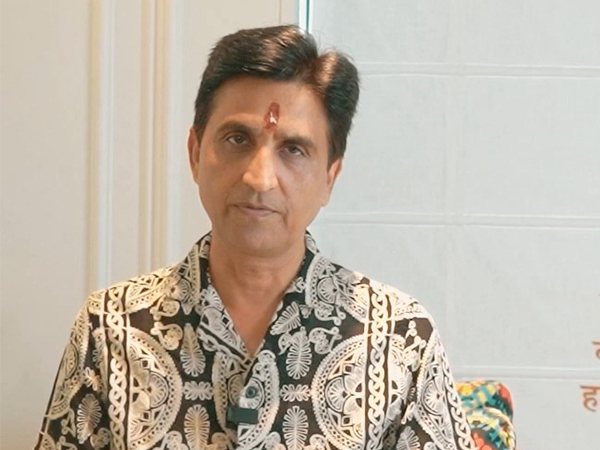 Poet Kumar Vishwas (Image Source: Kumar Vishwas team) 