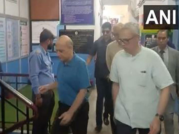 J-K, CM Omar Abdullah reaches hospital in Jammu (Photo/ANI)