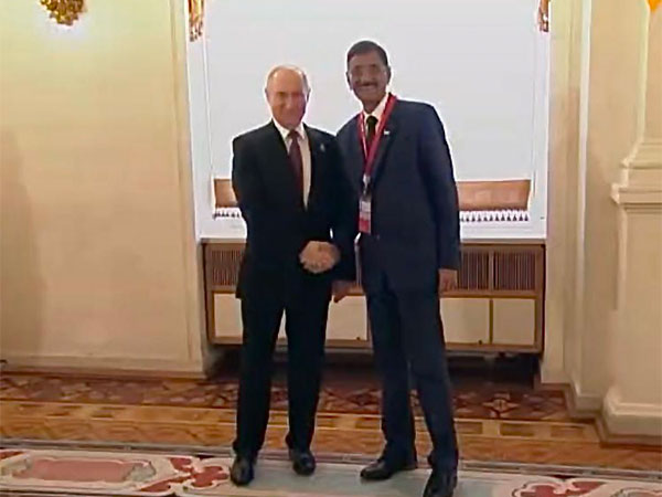 Union Minister of State for Defence Sanjay Seth and Russian President Vladimir Putin (Photo/@SethSanjayMP)