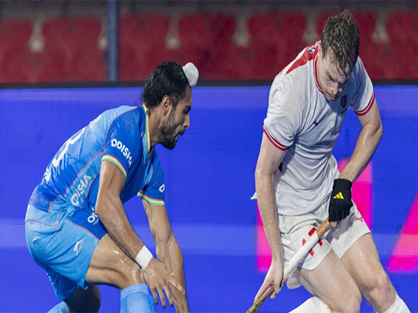Rajinder Singh in action (left) (Photo: Hockey India)