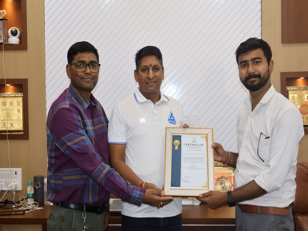 Apna Ghar Real Estate India Awarded as “Meerut’s First Professional Real Estate Company” by Webhack Solutions