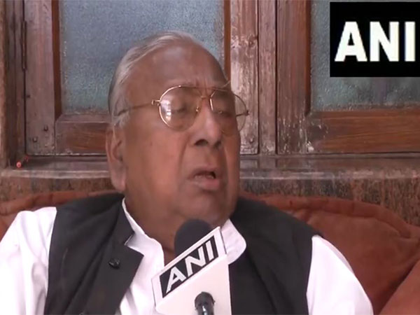 Congress leader V Hanumantha Rao (Photo/ ANI) 