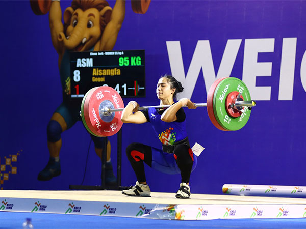Assam's weightlifter Aisangfa Gogoi in action during Khelo India Youth Games 2025 (Image: SAI media)