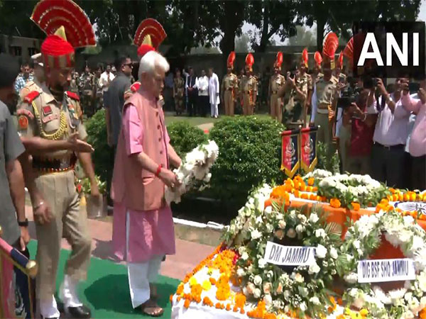 Jammu & Kashmir LG Manoj Sinha paid tribute to BSF Sub Inspector Md Imteyaz (Photo/ANI)