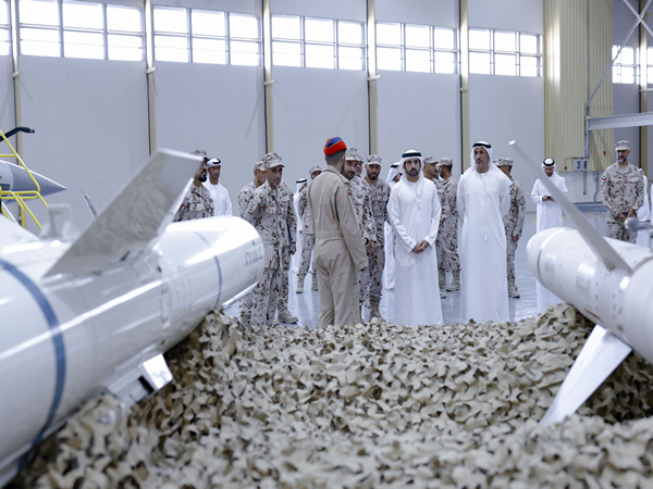 Hamdan bin Mohammed visits Al Dhafra Air Base in Abu Dhabi (Photo/WAM)