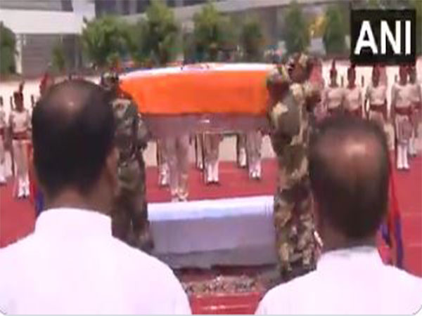 Mortal remains of BSF Sub-Inspector Mohammed Imteyaz reach Patna (Photo/ANI)