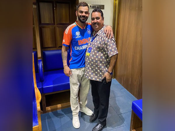 Virat Kohli and Rajkumar Sharma (Photo: Instagram/@rajkumarcricket)