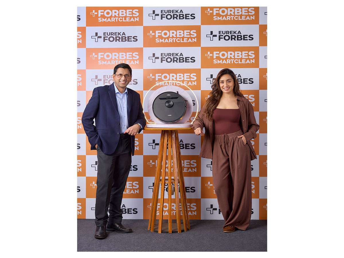 Shraddha Kapoor with Anurag Kumar, Chief Growth Officer, Eureka Forbes Ltd.