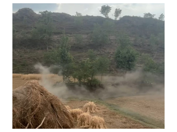 Indian Army defuses live shells (Photo/ANI)