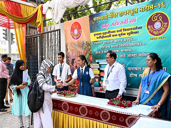 A photograph of students outside an exam hall in  Mumbai in February 2025 (File Photo/ANI)