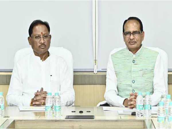 Union Minister of Agriculture Shiraj Singh Chouhan and Chhattisgarh Chief Minister, Vishnu Deo Sai (Photo/PIB)