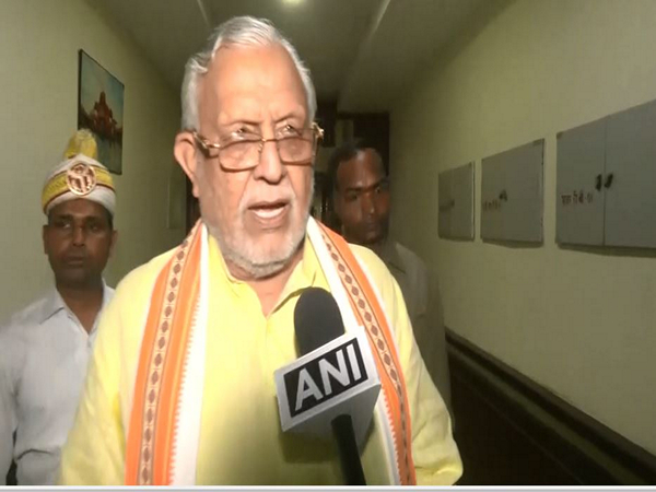 Suresh Khanna congratulates army officials