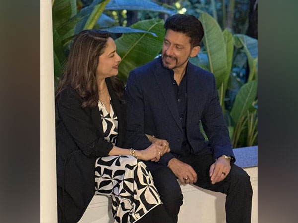 Madhuri Dixit (Photo/instagram/@drneneofficial)