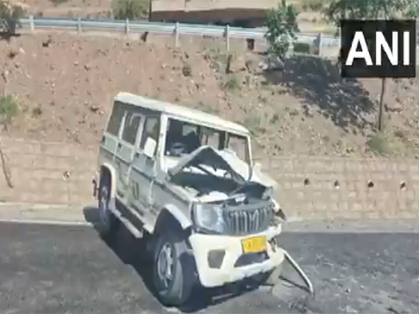 Vehicle in Congress MLA Ghulam Ahmed's cavalcade collides with truck in Ramban (Photo/ANI)