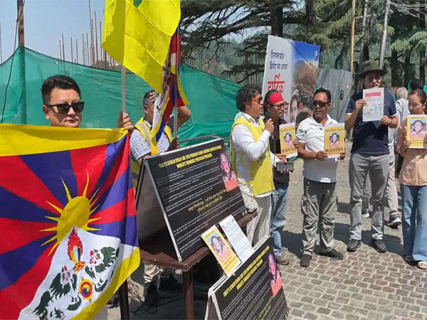 Tibetans commemorates 30th anniversary of abduction, disappearance of 11th Panchen Lama (Photo/ANI)