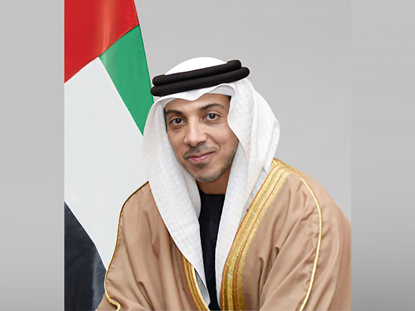On behalf of UAE President, Mansour bin Zayed leads UAE delegation to Arab Summit in Iraq (Photo/WAM)