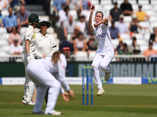 Lauren Filer bowling. (Photo: ICC/ Twitter)