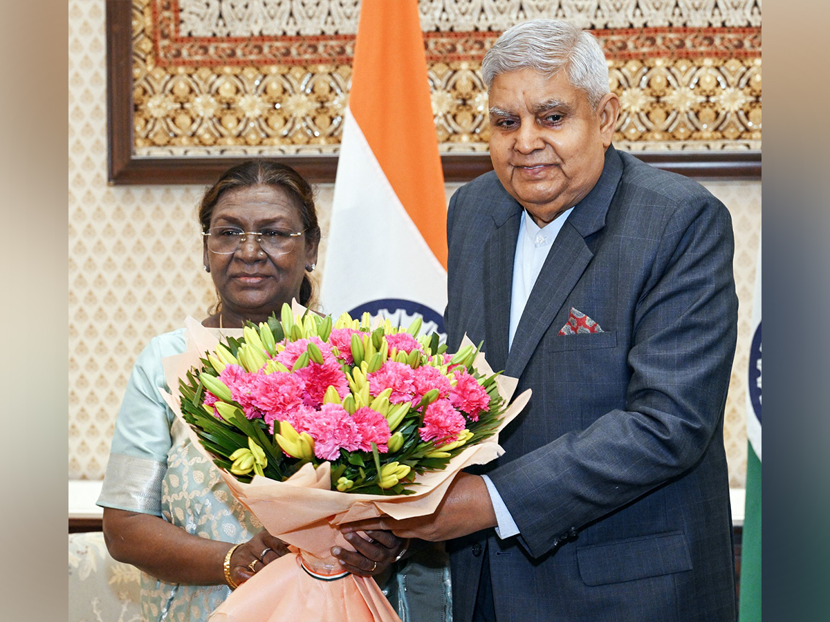 President Droupadi Murmu meets Vice-President Jagdeep Dhankhar (File Photo/ ANI)