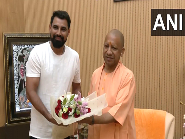 Mohammed Shami and Yogi Adityanath (Photo: ANI)