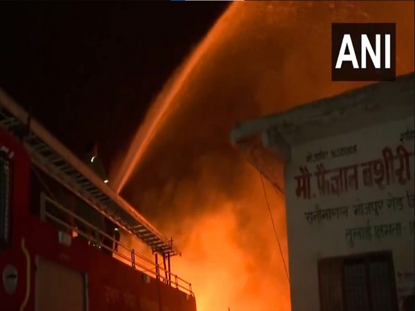 Massive fire breaks out in Uttar Pradesh's Moradabad (Photo: ANI) 
