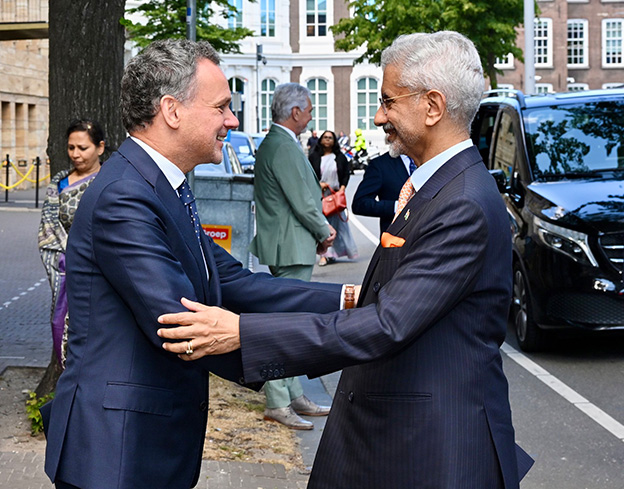 External Affairs Minister S Jaishankar along with Netherlands' Foreign Minister Caspar Veldkamp (Photo/@DrSJaishankar)