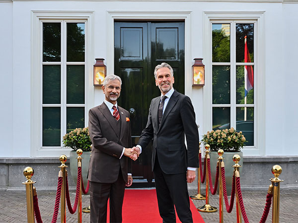 Netherlands Prime Minister Dick Schoof with External Affairs Minister S Jaishankar (Image: X@MinPres)
