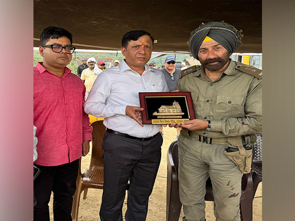 Actor Sunny Deol with MDDA VP Tiwari