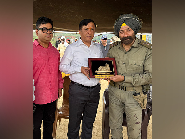  Chief Executive Officer of Uttarakhand Film Vikas Parishad, Banshidhar Tiwari met with Actor Sunny Deol  (Photo/ANI)