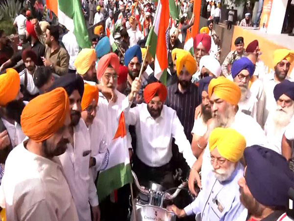 Manjinder Singh participates in the Tiranga Yatra