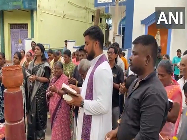 Locals pay tribute to persons killed in Anti-Sterlite Copper Plant protests in Thoothukudi (Photo/ANI)