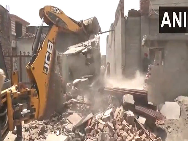 Punjab Police takes bulldozer action in Amritsar (Photo/ANI)