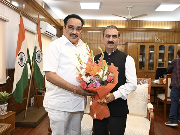 Himachal Pradesh Chief Minister Sukhvinder Singh Sukhu and Union Jal Shakti Minister CR Patil (Photo/ @Himachal Pradesh CMO) 