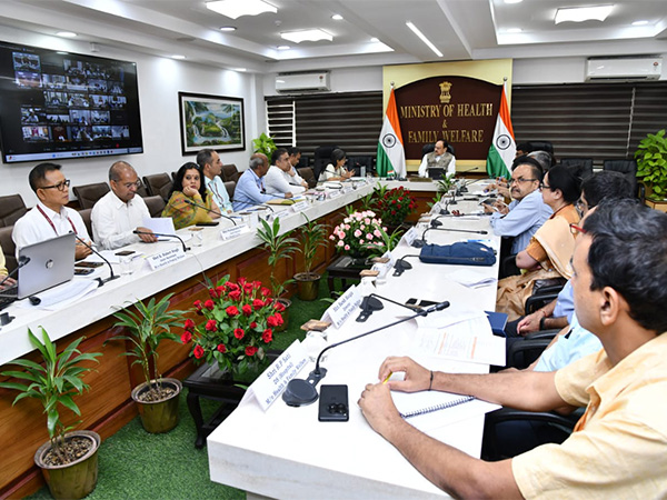 Union Minister JP Nadda chaired a ‘Kayakalp Manthan’ with Central Government Hospitals, NGOs and senior officials of Health Ministry (Photo/ @PIB) 