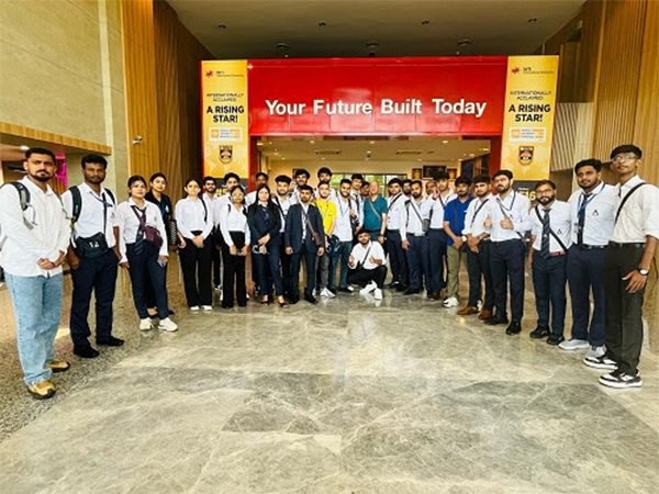 Accurate Institute students participating in the Global Immersion Program in Malaysia 