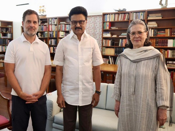 Tamil Nadu CM Stalin with CPP Chairperson Sonia Gandhi and LoP Sonia Gandhi on Friday. (Photo/ANI)