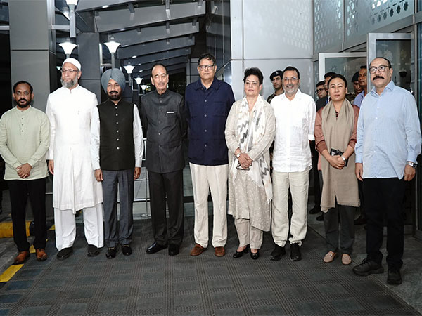 All-party delegation arrived in Bahrain (Image: X@MEAIndia)