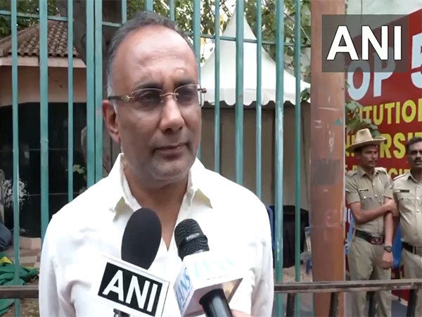 Karnataka Health Minister Dinesh Gundu Rao (Photo/ANI)