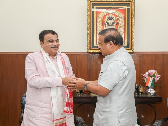 Assam Chief Minister Himanta Biswa Sarma meets Union Minister Nitin Gadkari (Photo/ANI)