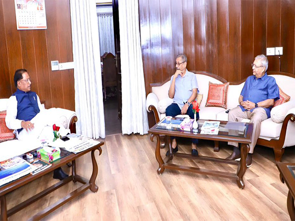 Chhattisgarh CM meets Medanta, Varun Beverages chiefs in Delhi. (Photo/ANI)