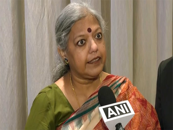 Meera Ravi shares her views as Indian delegation meets diaspora in Bahrain. (Photo: ANI)