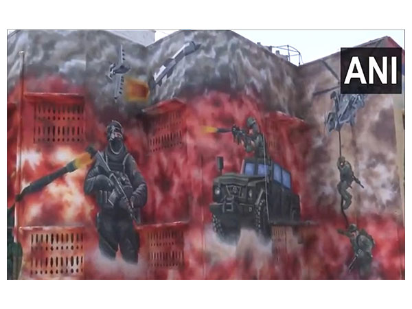 3D paintings on police line buildings in Moradabad (Photo: ANI) 