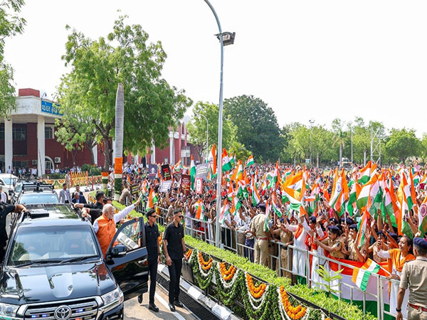 PM Modi holds roadshow in Vadodara in Gujarat (Photo/@narendramodi) PM Modi holds roadshow in Vadodara in Gujarat (Photo/@narendramodi)